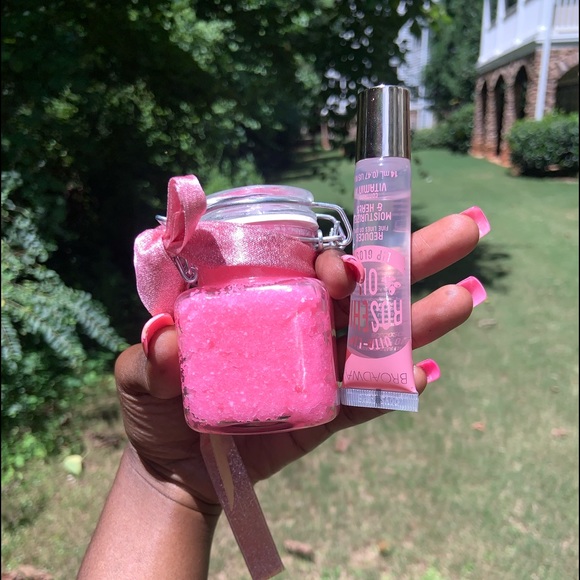 candied lip scrubs - Picture 2 of 7